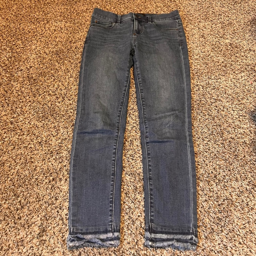 Ann Taylor The Skinny Ankle Jeans Women's Size 0 Frayed Hem Dark Wash